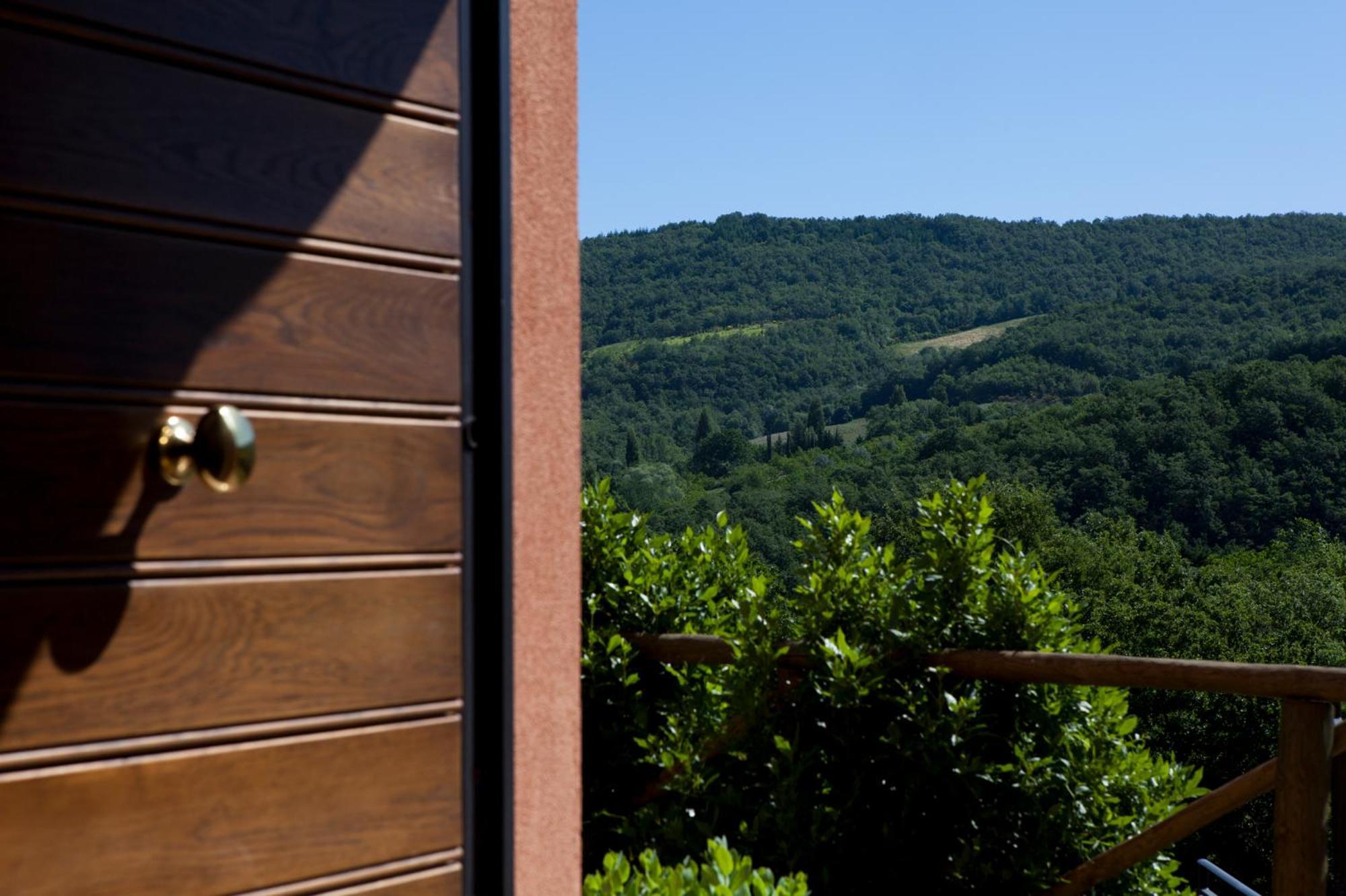 Вилла Relais Parco Del Subasio Пьяно-делле-Пьеве Экстерьер фото
