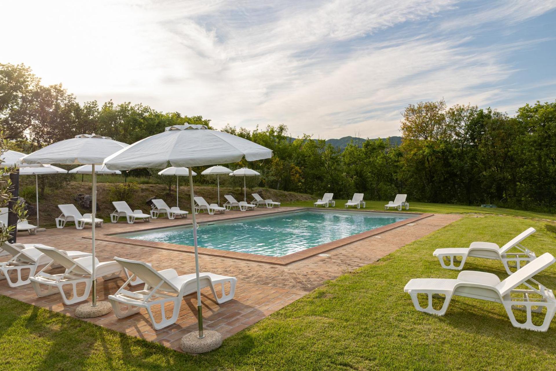 Вилла Relais Parco Del Subasio Пьяно-делле-Пьеве Экстерьер фото